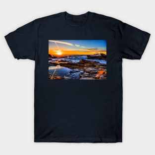 Godrevy Lighthouse, Golden Cornwall Sunset T-Shirt